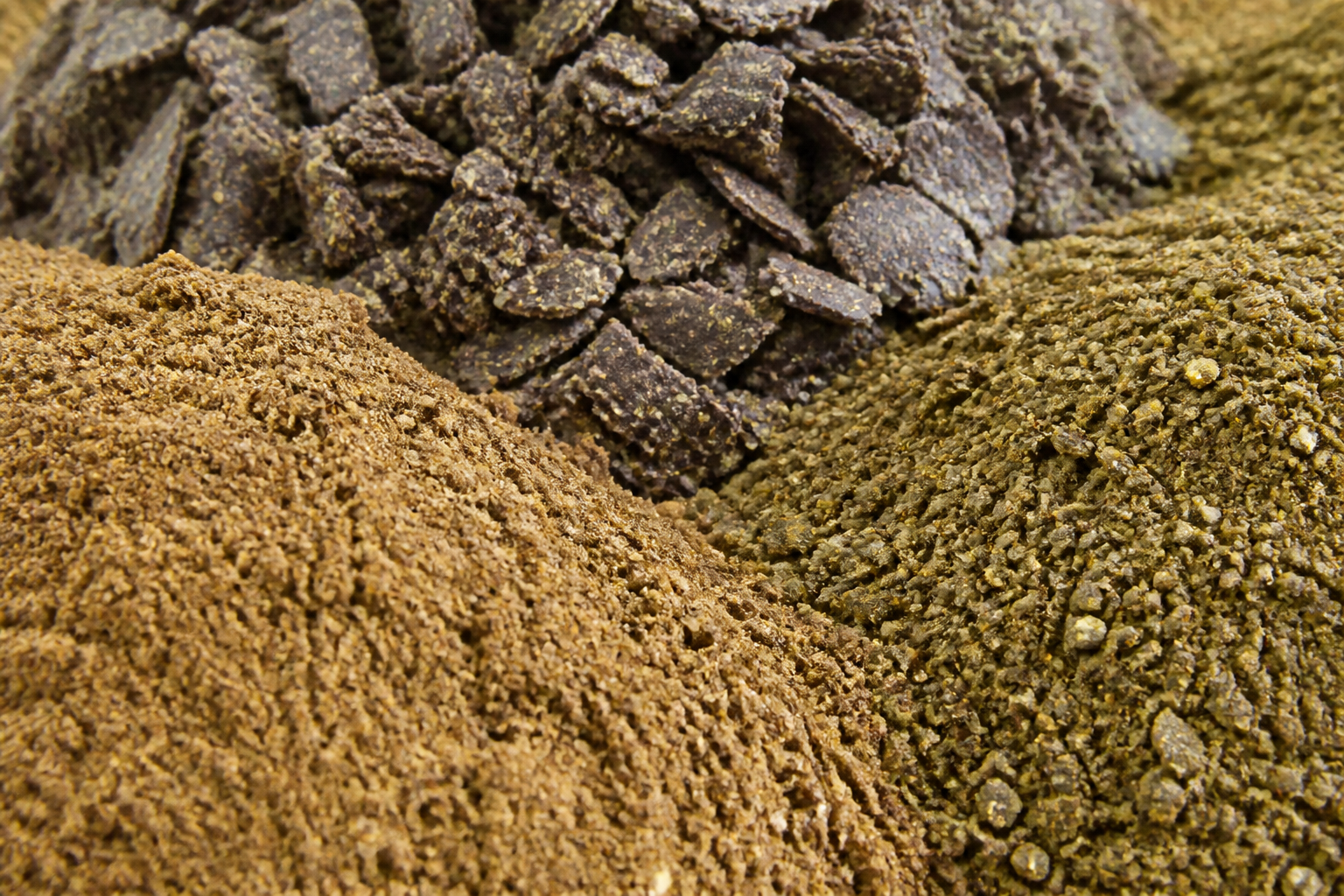 Organic oilseed meal production